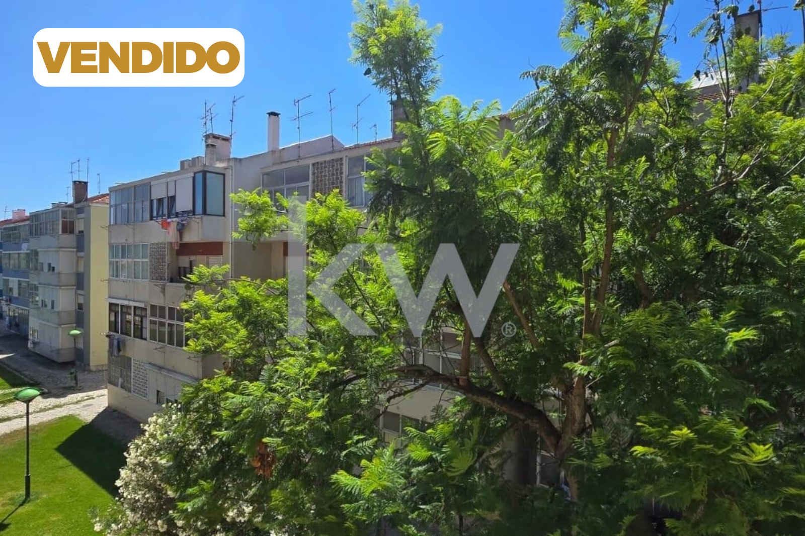 T2 junto ao Parque Municipal do Montijo, com varanda